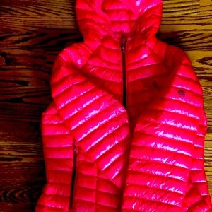 Mountain Hardware Women’s Ghost Whisperer Hooded Down Jacket